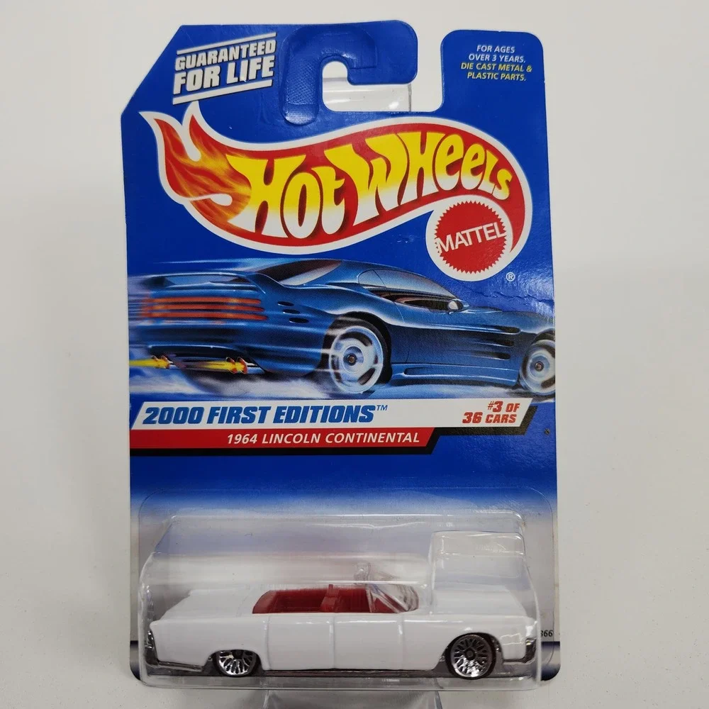 Hot Wheels 2000 First Editions 1964 Lincoln Continental White Red Interior 24366